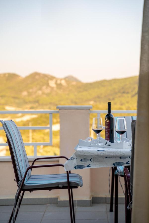 Apartments Mili Ston Luaran gambar